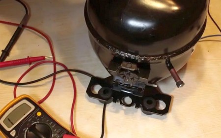 Холодильник бьёт током