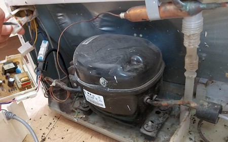 Не выключается холодильник