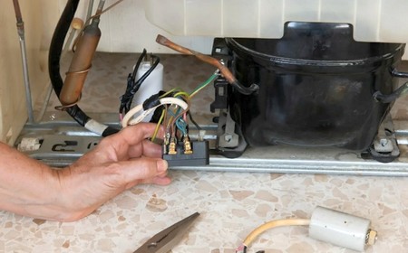 Не выключается холодильник