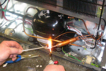 Ремонт компрессора холодильника