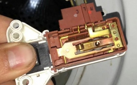 Стиральная машина BEKO не открывается