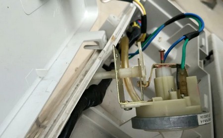 Стиральная машина Gorenje не отжимает
